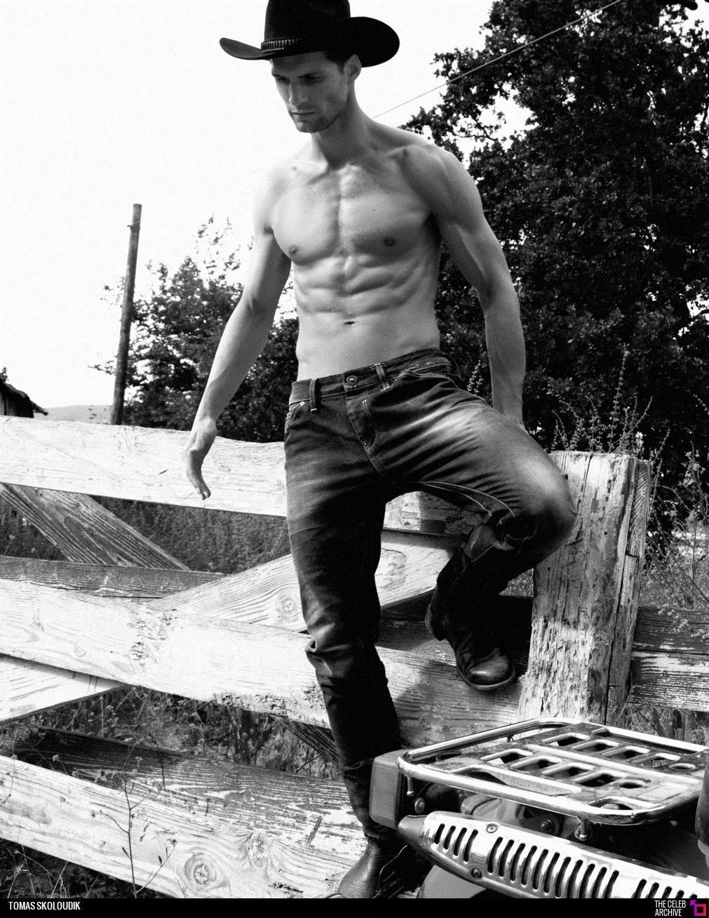 TOMAS SKOLOUDIK (contains nudity) | Sexy nude porn stars