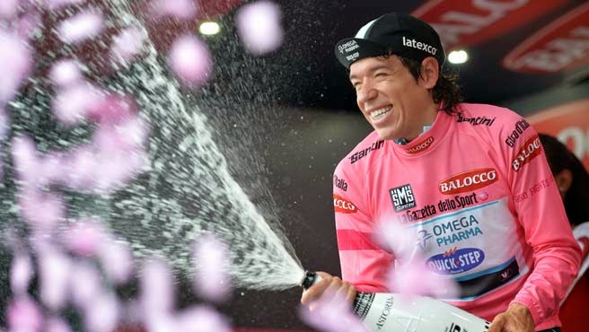 Rigoberto Urán nueva maglia rosa del Giro