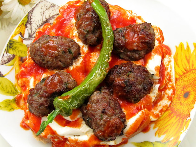 Искандер Кебаб (Iskender kebap)