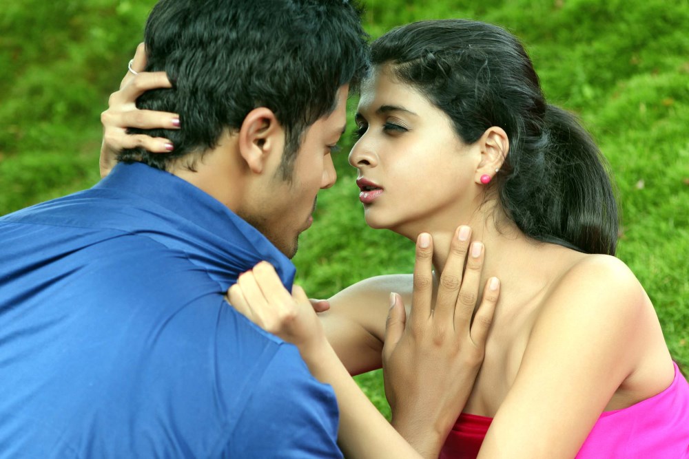 Naveena and Nandu Hot Photos in Ice Cream 2 Movie.