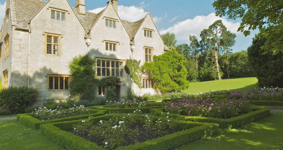 fashioncandyfloss Poetry Burnt Norton by T.S Eliot