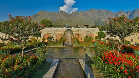 18 Best Places To Travel In Srinagar, India 18 Best Places To Travel In Srinagar, India