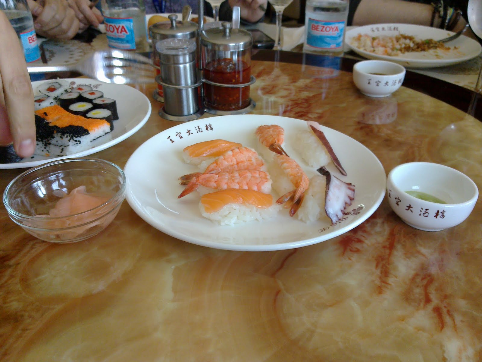CucharAOS: Buffet chino Wok