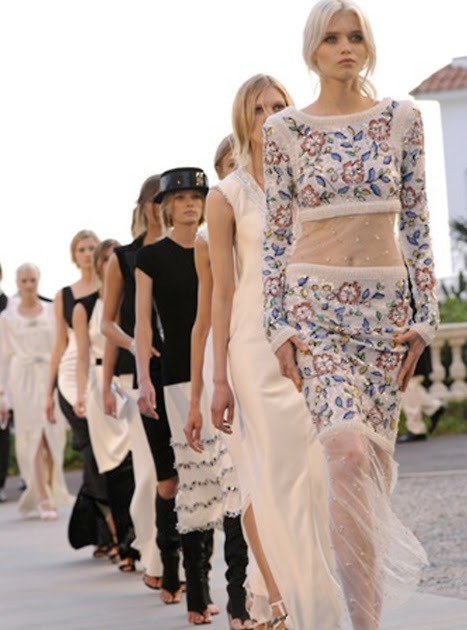 Daily Cup of Couture: Chanel 2012 Resort Show ...