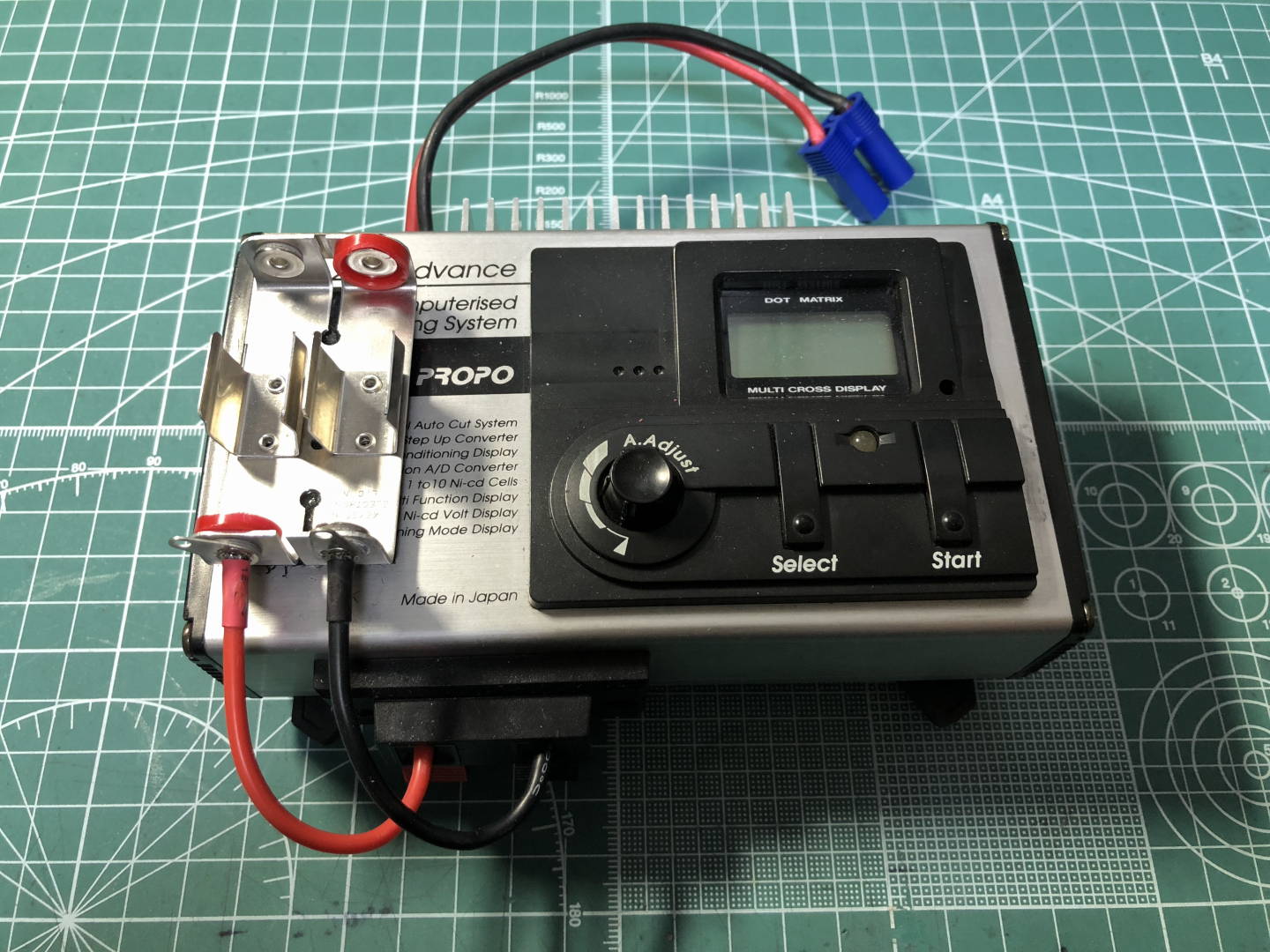 ミニ四駆エナジャイザー充電器と放電器