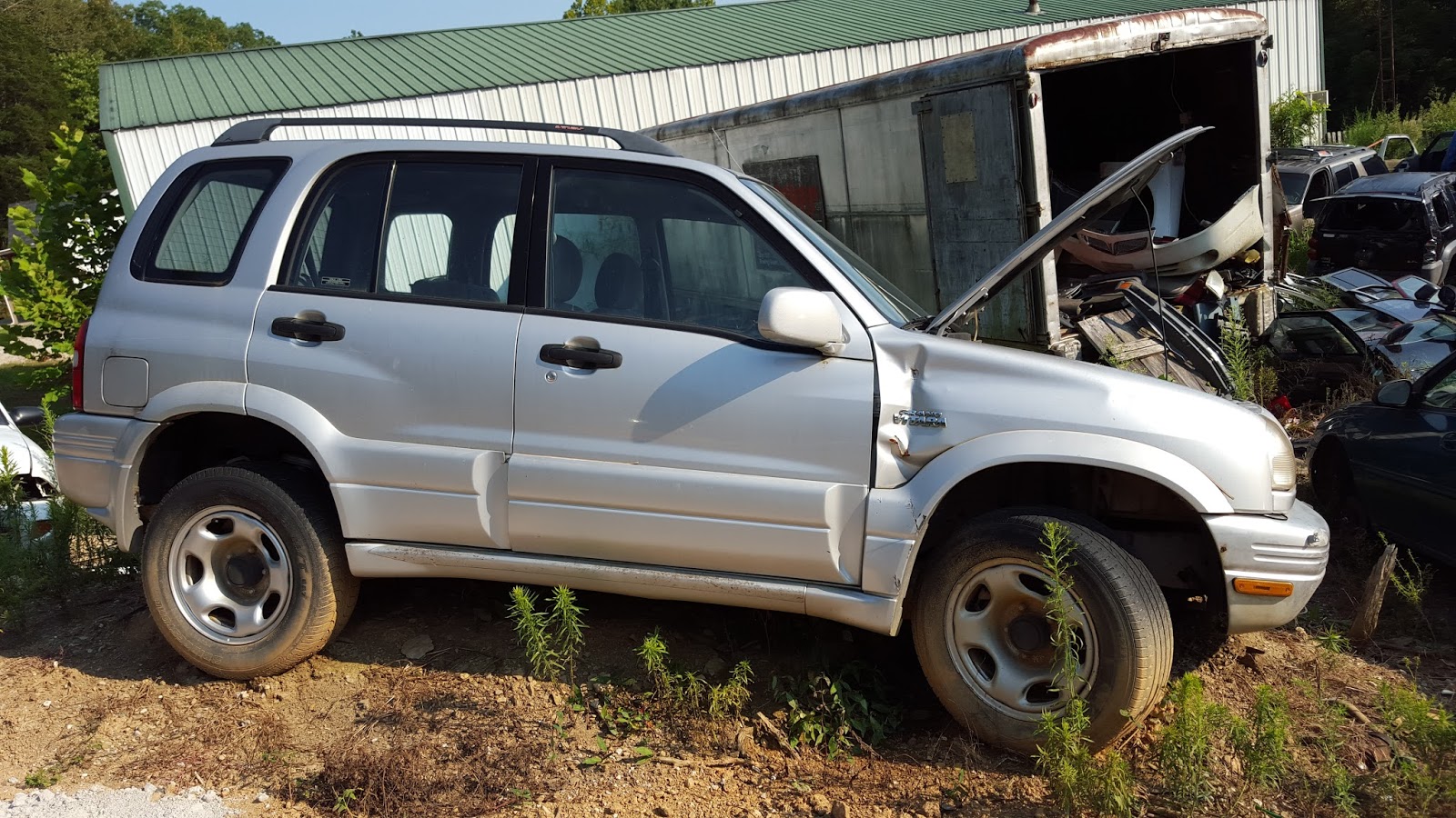 2001 Silver Isuzu Grand Vitara Brooks Auto Sales And Salvage