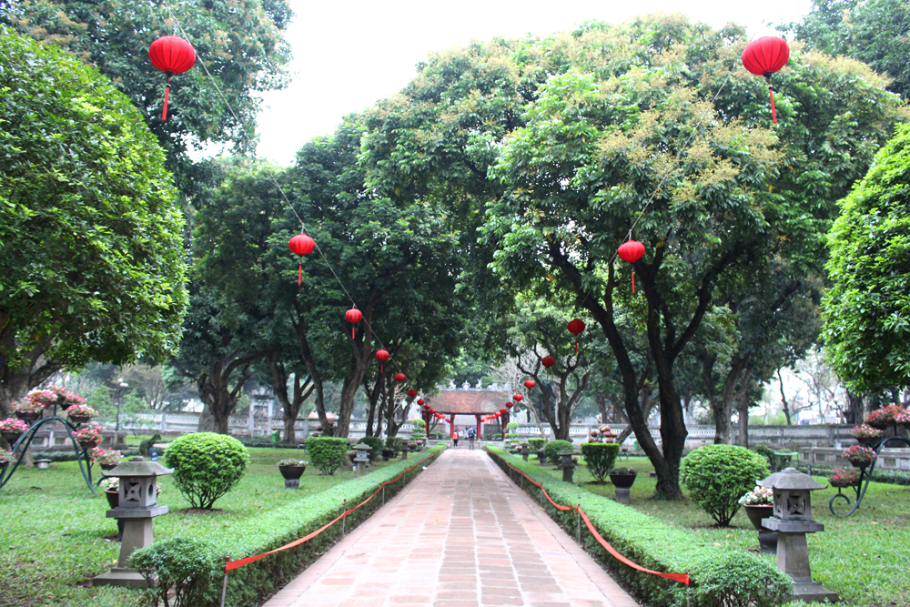 Temple of Literature in Hanoi, Vietnam - lifestyle & travel blog