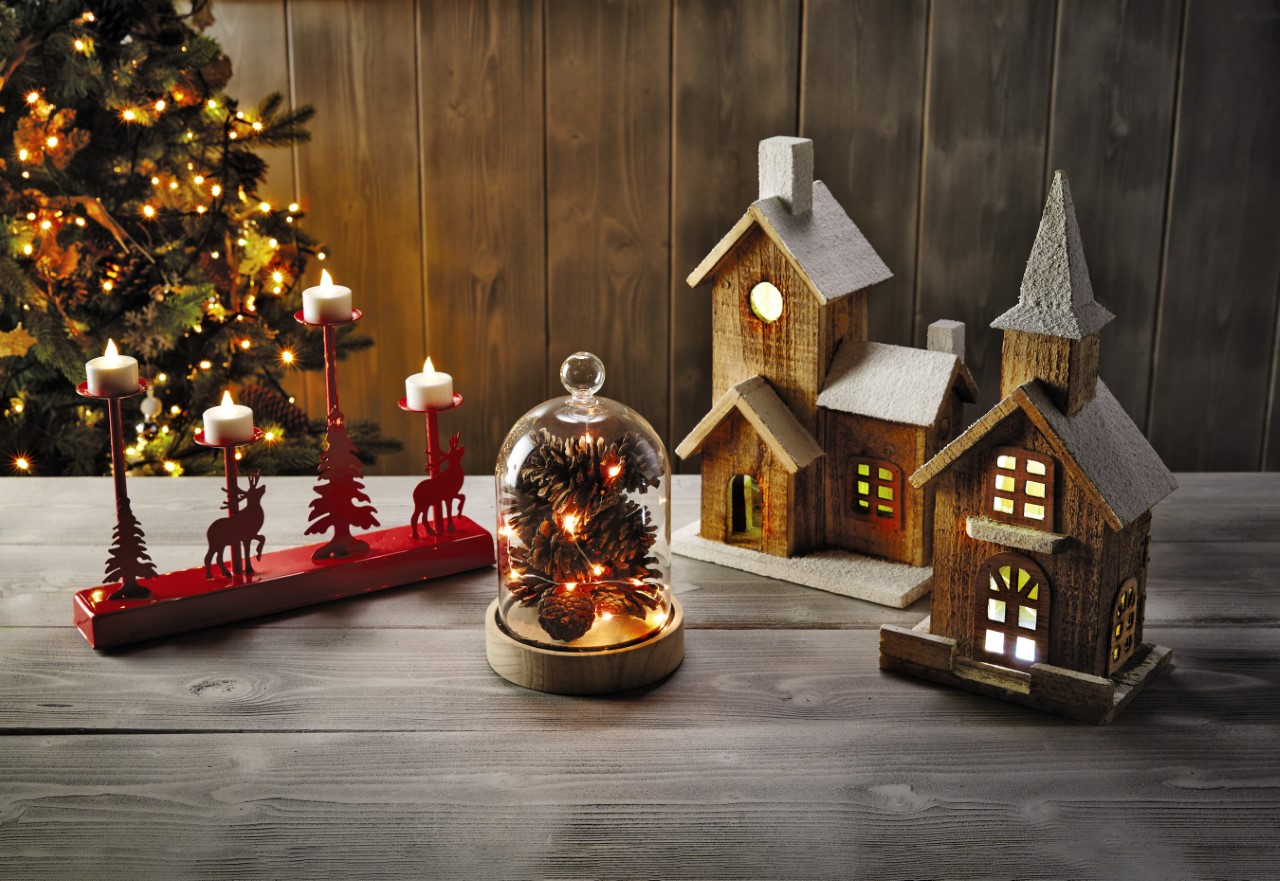 Inside the Wendy House Light Up Christmas with Aldi Specialbuys