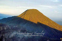 pendakian puncak gunung gede