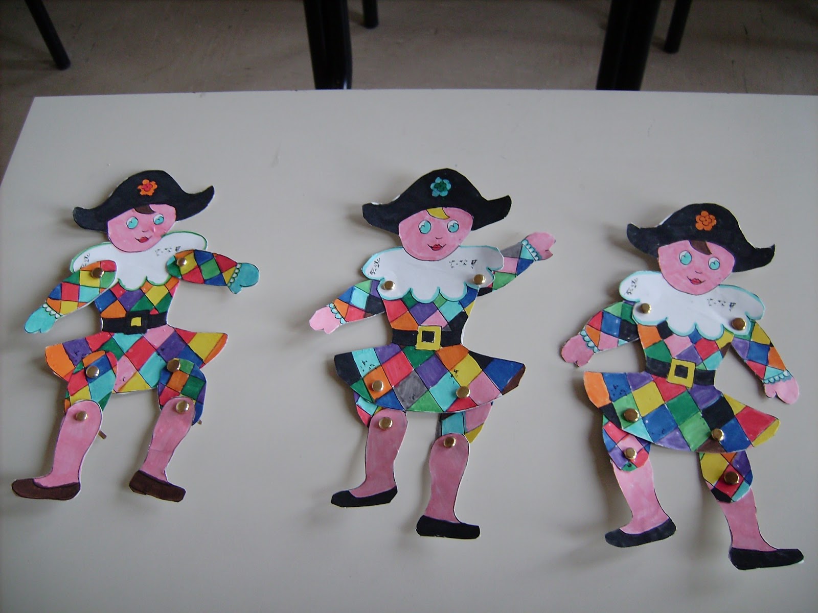 Arlecchino Poverino Non Aveva Un Vestitino