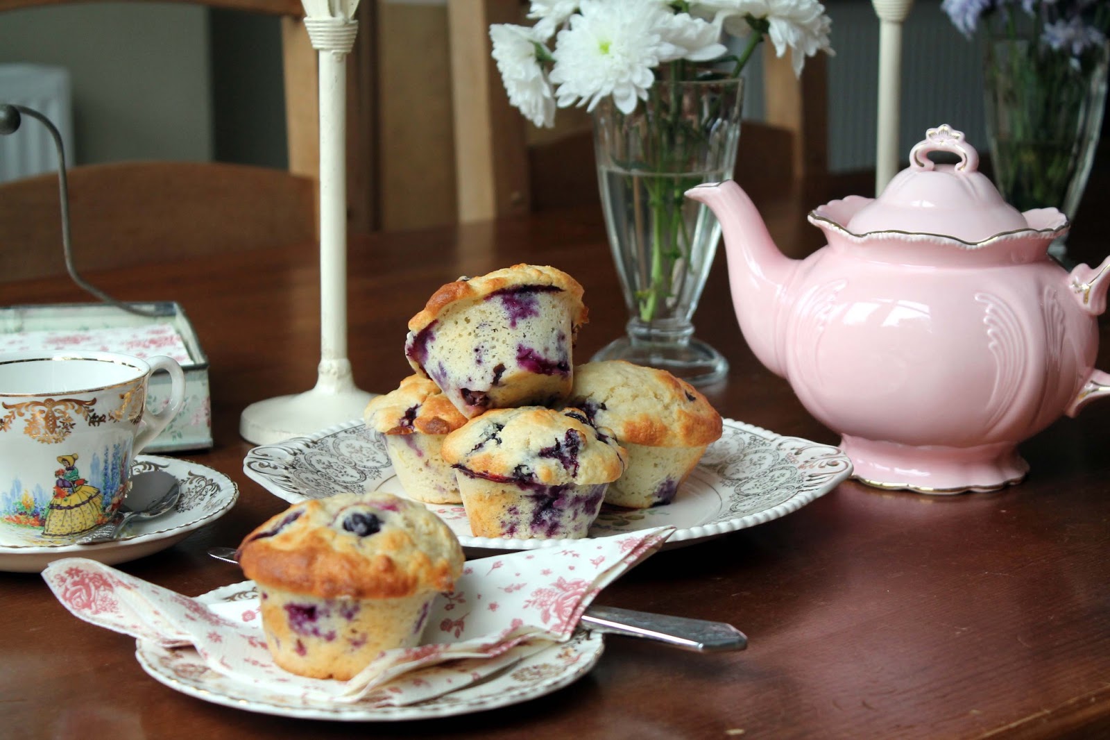 Serena's Medium Rare New York Style Blueberry Muffins