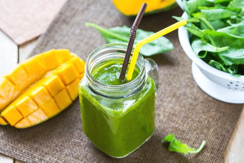 5 Façons de préparer des boissons avec des épinards pour perdre du poids 5 Façons de préparer des boissons avec des épinards pour perdre du poids