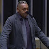 Tiririca faz primeiro discurso na Câmara e anuncia que está abandonando a política