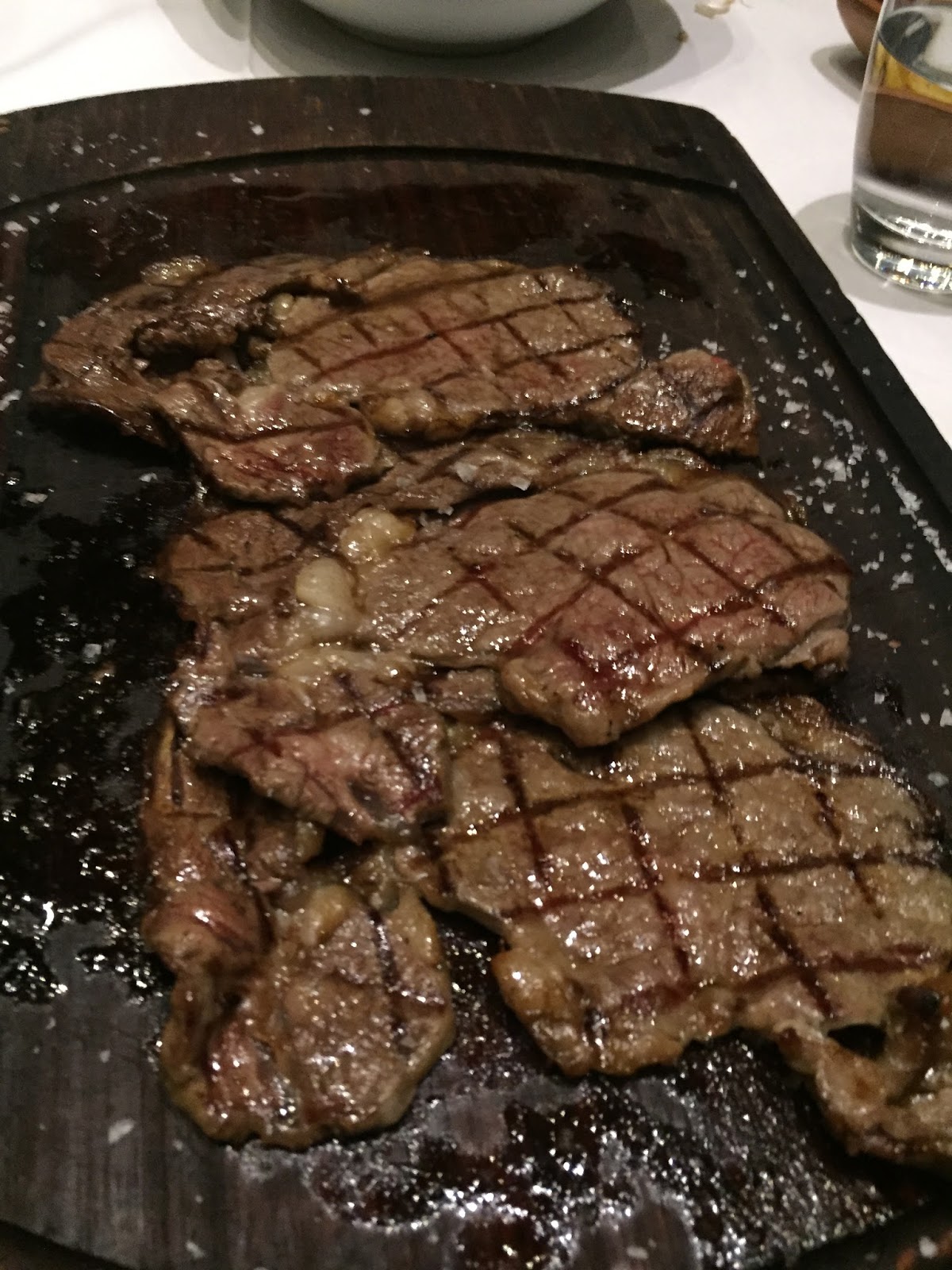 NusrEt Steakhouse 2tek1çift Neredeyiz?