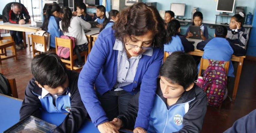 Interpelación a ministra Pablo busca quebrar bases de reformas educativas, afirmó el exviceministro, Martín Vegas Interpelación a ministra Pablo busca quebrar bases de reformas educativas, afirmó el exviceministro, Martín Vegas