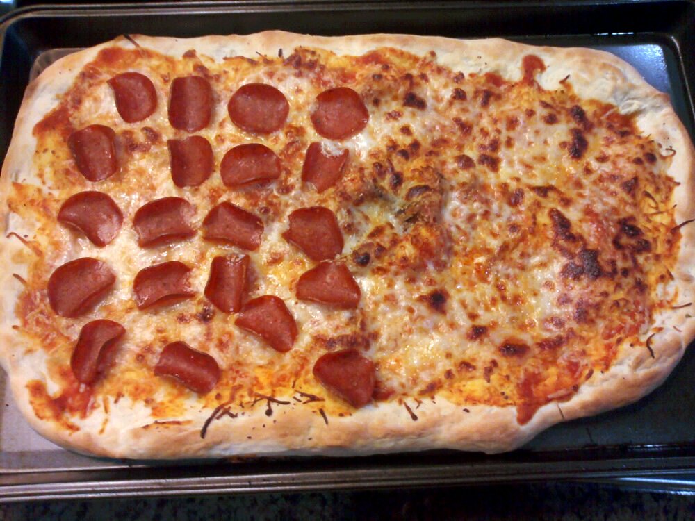 The Lewis Family Simple Pizza Dough {recipe}