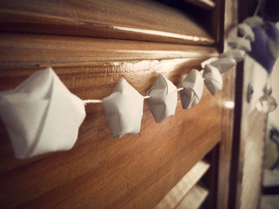 pape craft: origami stars DIY tutorial