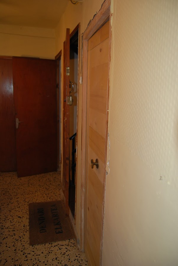 Como he forrado una puerta con madera reciclada