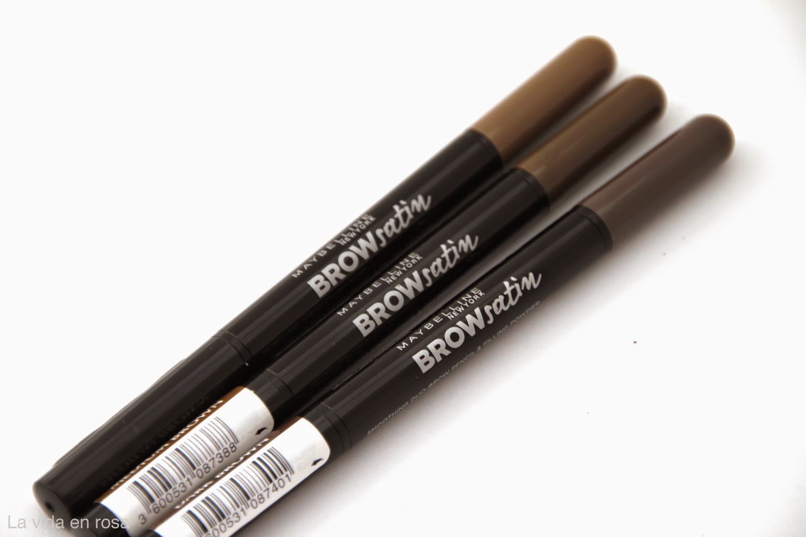 Diseña tus cejas con el nuevo lápiz BROWsatin La vida en