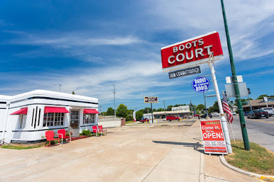 Route 66 Missouri - Boots Court Motel Carthage_by_Laurence Norah Route 66 Missouri - Boots Court Motel Carthage_by_Laurence Norah