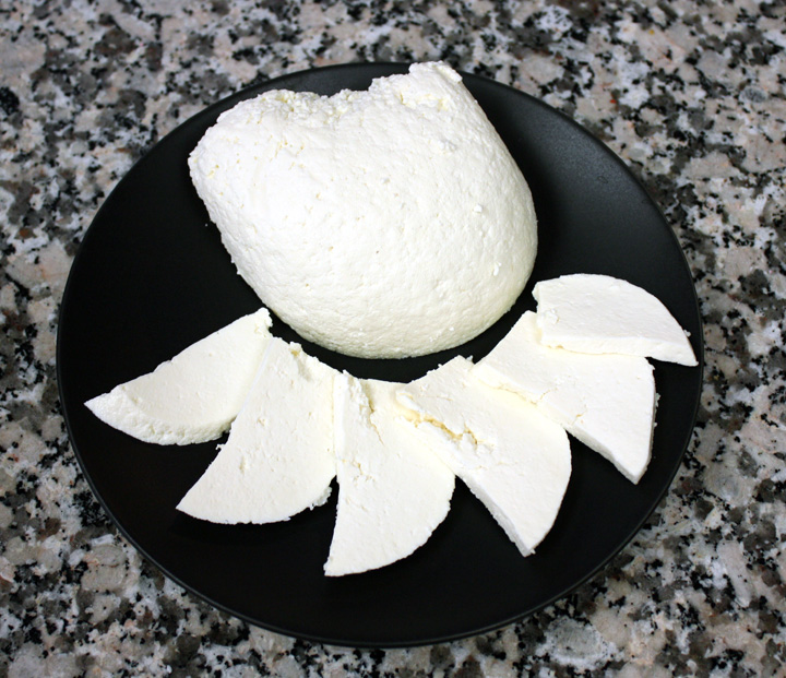 Temperate Climate Permaculture: Cheese Making: Queso Blanco