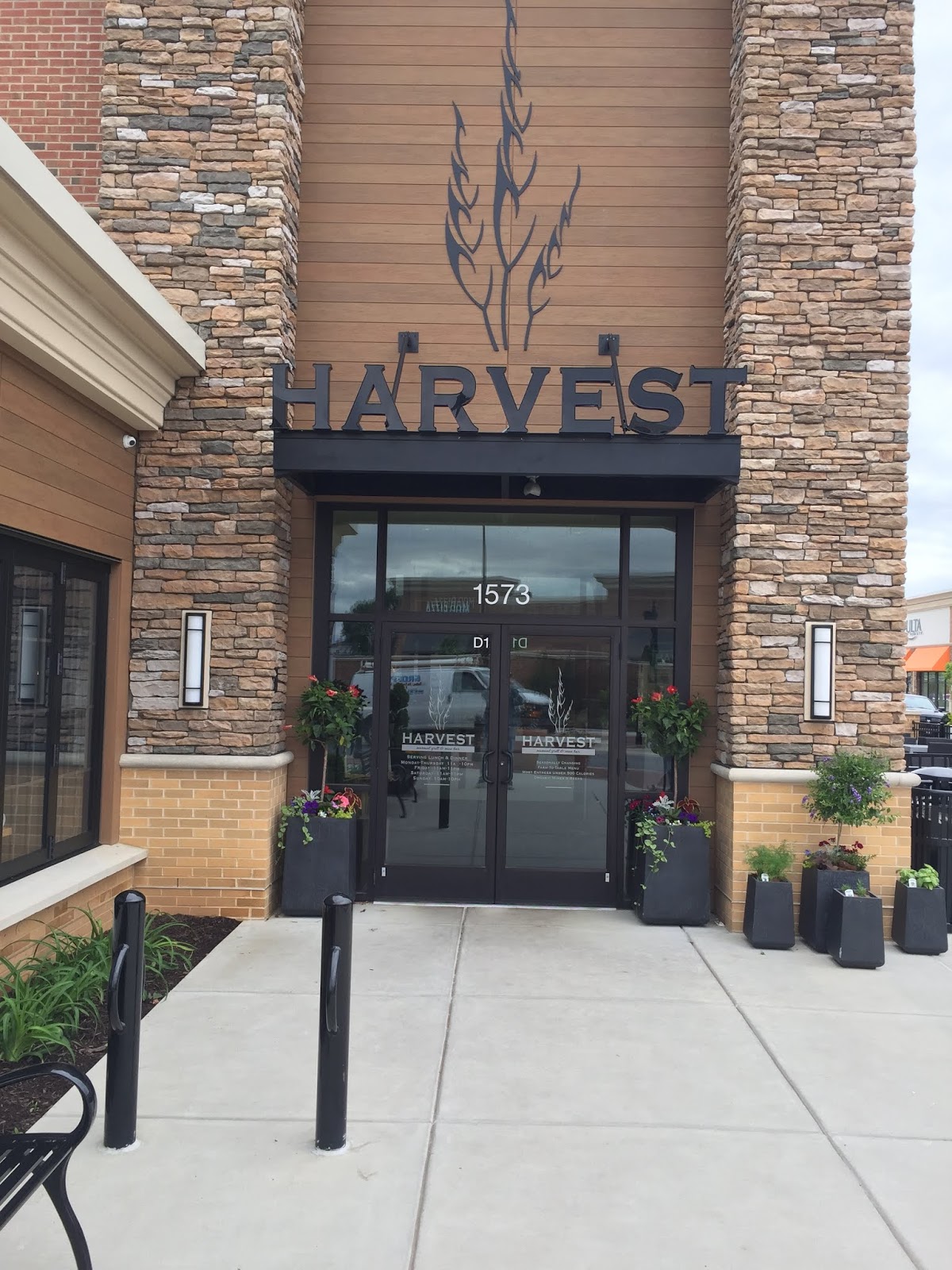 Retired Guys Beer Afternoon Harvest Seasonal Grill & Wine Bar