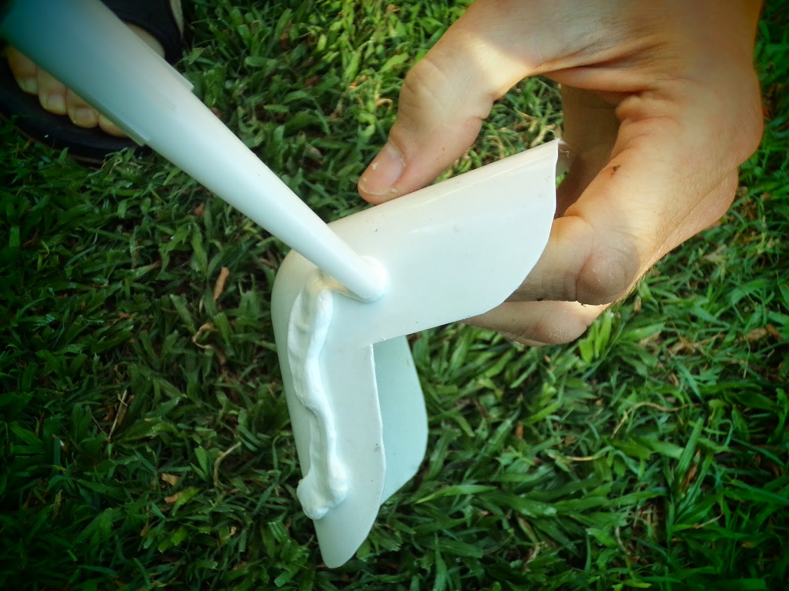 Fixing holes in plastic buckets!