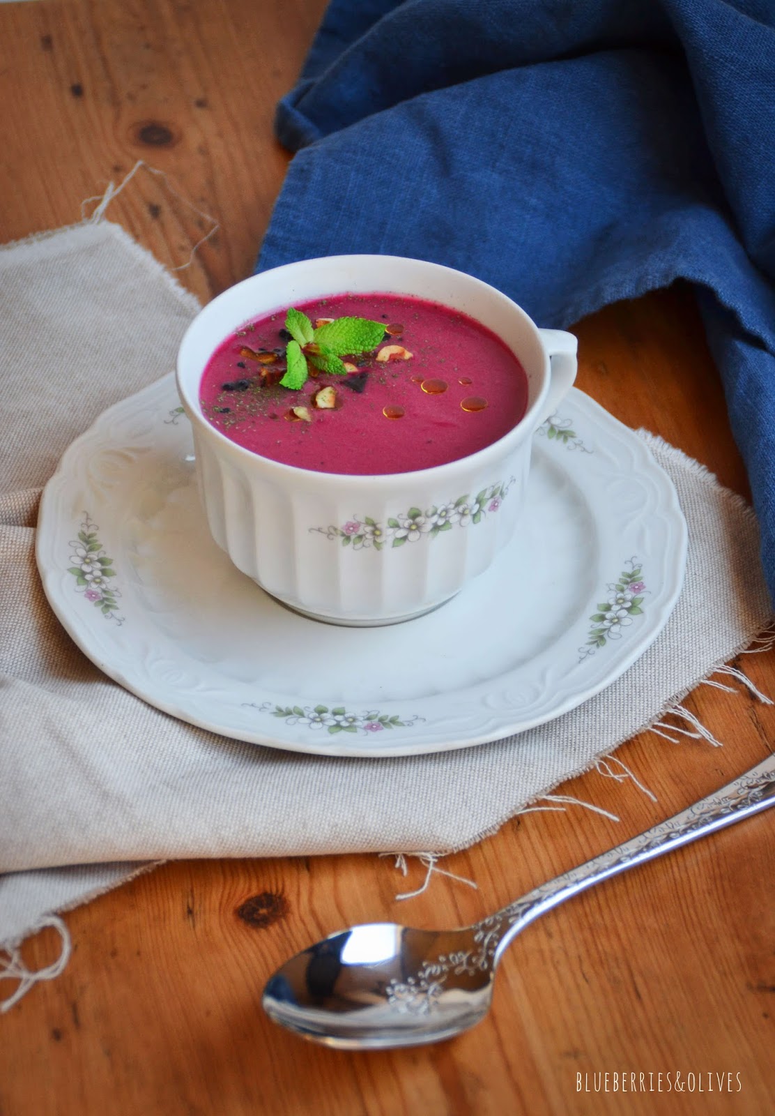 LEEK, FENNEL AND BEETROOT COLD SOUP 