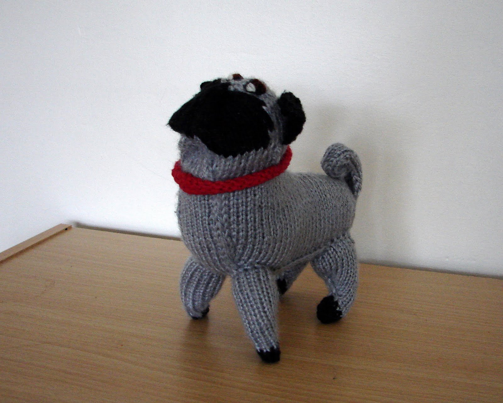 Ferby's Corner Knitting Knitted pug dog
