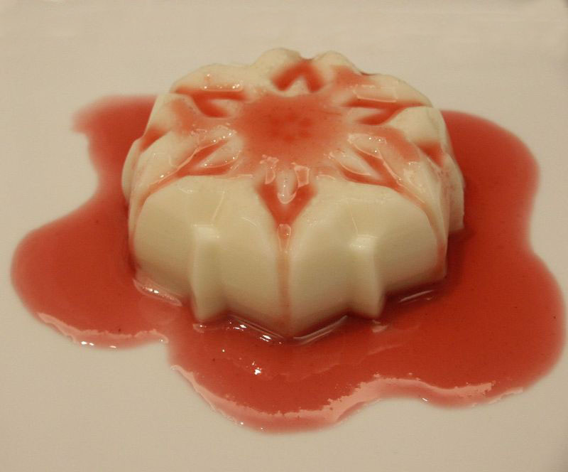 Бланманже с соусом. Желе. Медуза желе. Желе с фруктами. Бланманже с соусом.