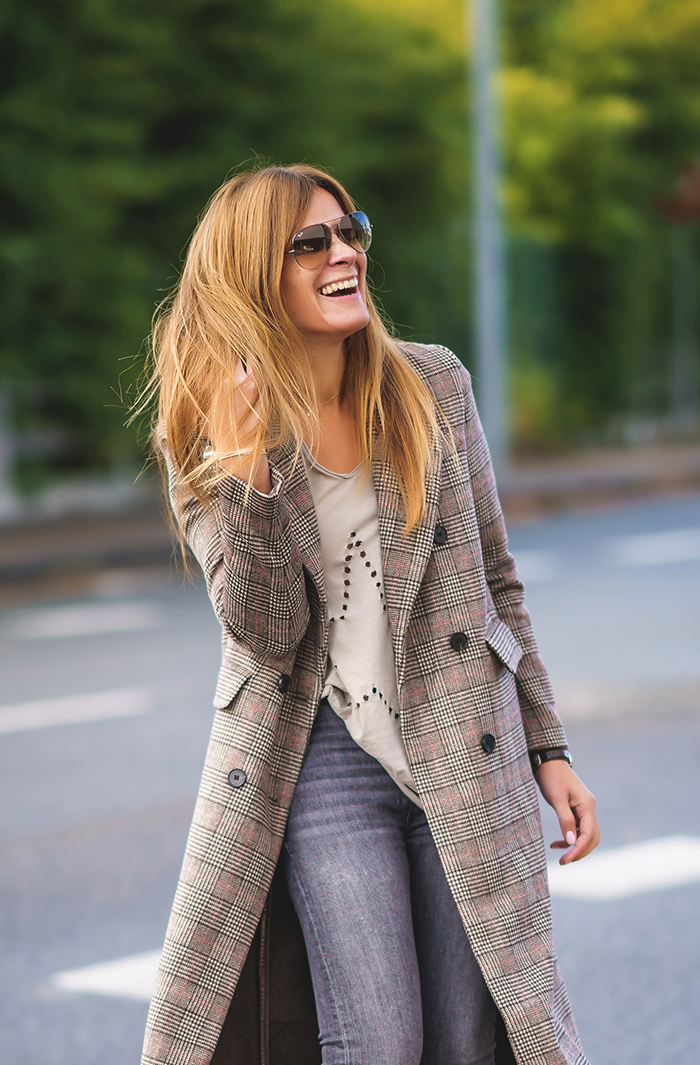 Abrigocuadros, escuestiondestilo, LucíaDíez, PersonalShopper,abrigo cuadros.Abrigo largo