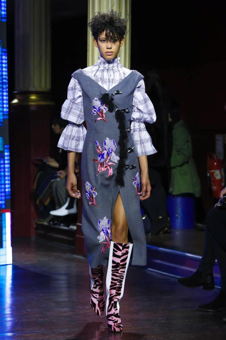Kenzo Fall/Winter 2016-2017 RTW PFW kenzo-fall-winter-2016-2017-collection-paris-fashion-week, kenzo-fall-winter-2016-2017, kenzo-fall-winter-2016, kenzo-fall-winter-2017, kenzo-fall-winter, kenzo-fall, kenzo-fall-2016-2017, kenzo-fall-2016, kenzo-fall-2017, kenzo-automne-hiver, kenzo-automne-hiver-2016-2017, kenzo-automne-hiver-2016, kenzo-automne-hiver-2017, paris-fashion-week-2016, dudessinauxpodiums, du-dessin-aux-podiums