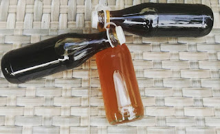 Manfaat Madu Hitam Pahit Untuk Kesehatan Dan Pria Dewasa Jika selama ini kita hanya mengenal madu kuning yang berwarna manis Manfaat Madu Hitam Pahit Untuk Kesehatan Dan Pria Dewasa