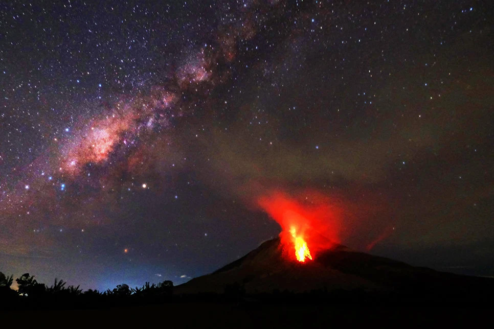 It became known as the first people survived the “volcanic apocalypse”