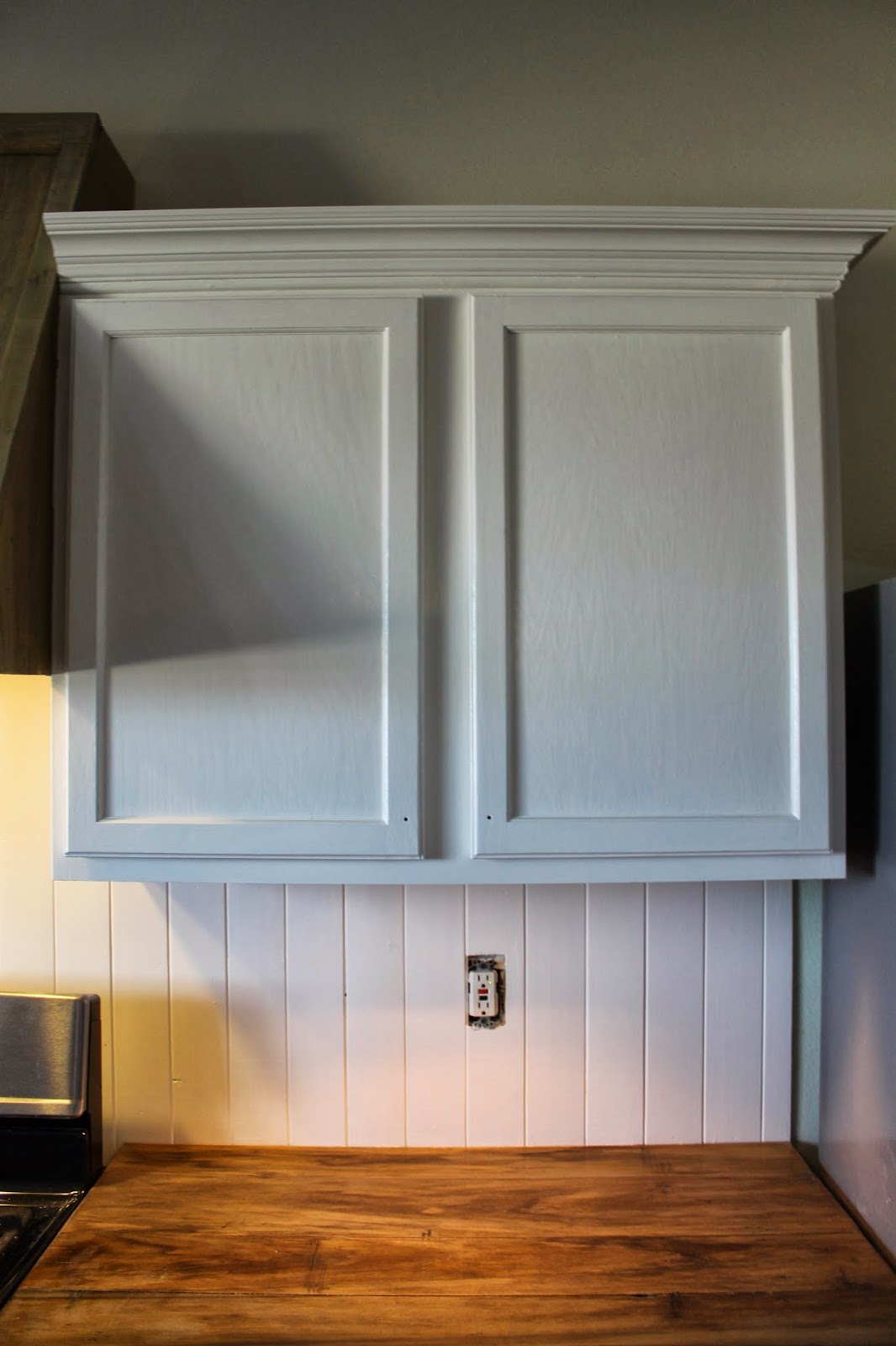 The ragged wren : 4 Tips To Installing Cabinet Molding