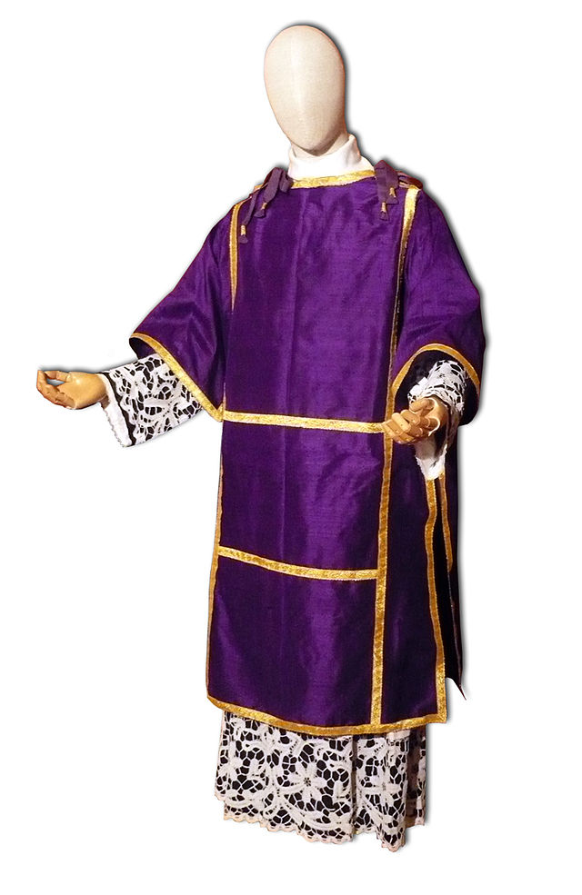 The Pontifical Dalmatic and Tunicle A Brief History and Consideration