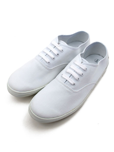 Cheap plimsolls for men Police are making criminals leave custody in 'embarrassing' cheap footwear. Drug dealers are being forced to walk home wearing cheap black plimsolls. 25% of women and 58% of men in the.