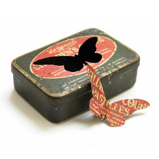 Old fashioned biscuit tins 65 Old fashioned biscuit tins 42
