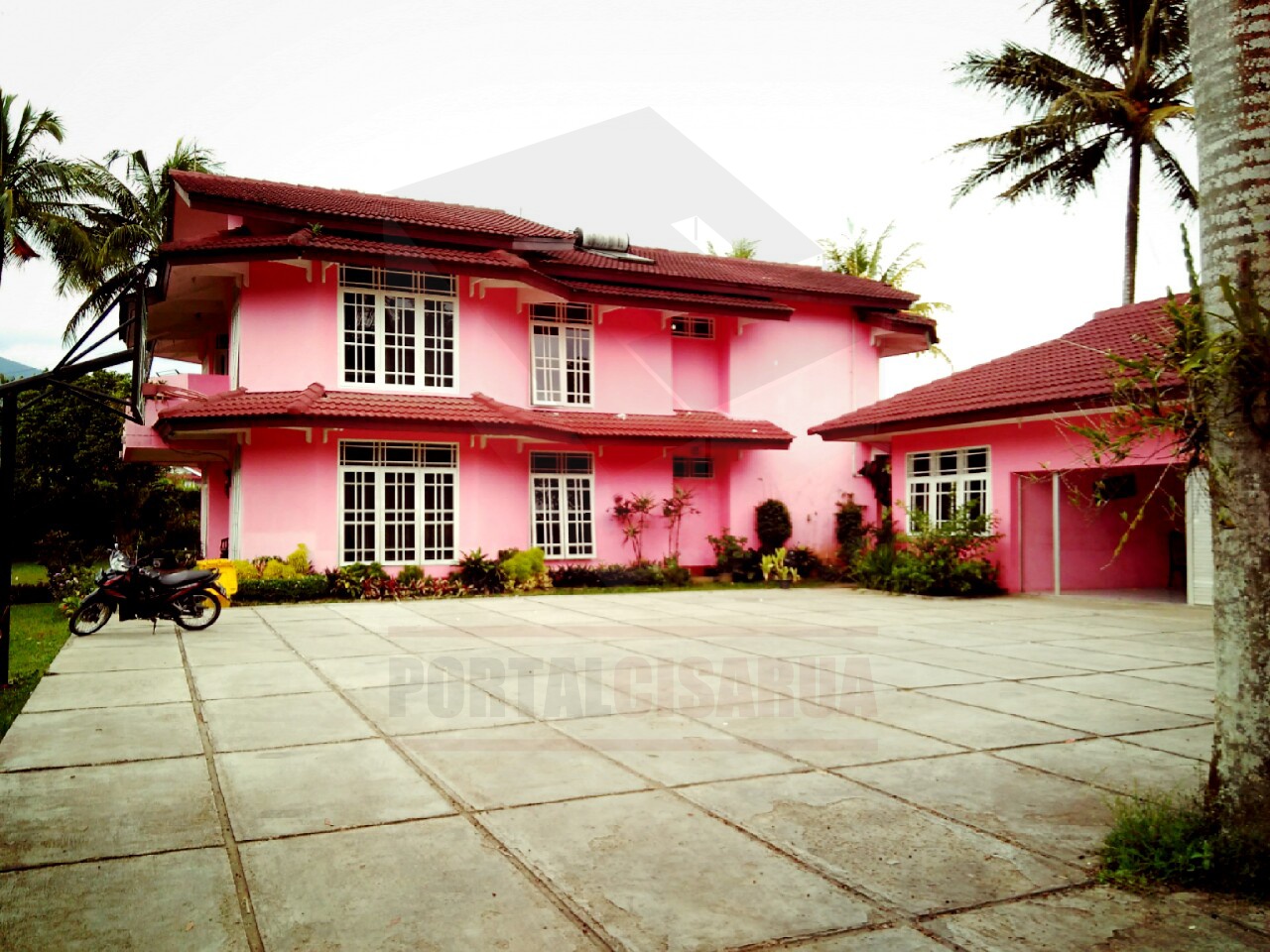 Mei 2016 infovillacisarua