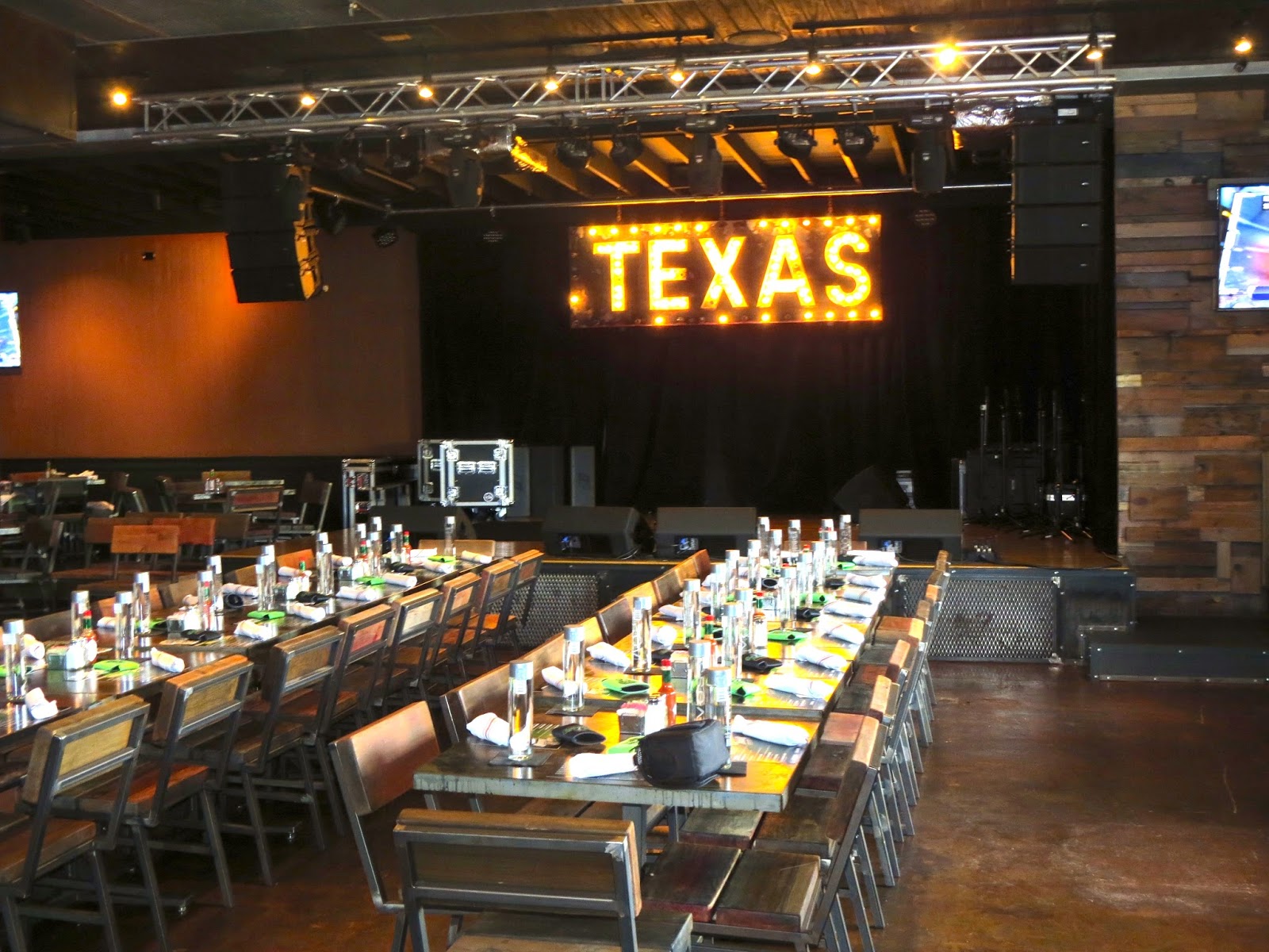 Oh So Tasty Gas Monkey Bar & Grill Oh So Cynthia