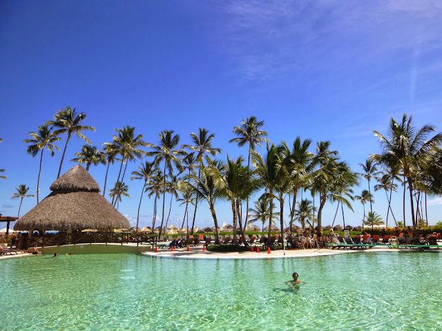 Piscina do resort. Piscina do resort.