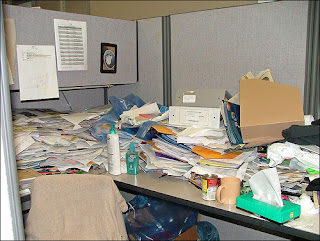Jeffrey Beal's desk (CC license)