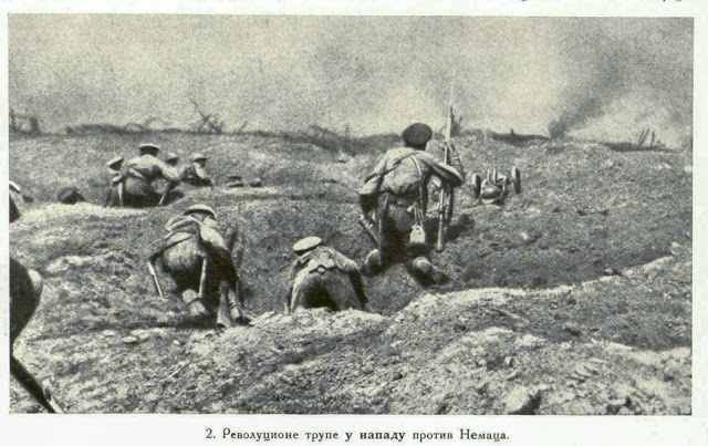 Revolutionary troops attacking the Germans