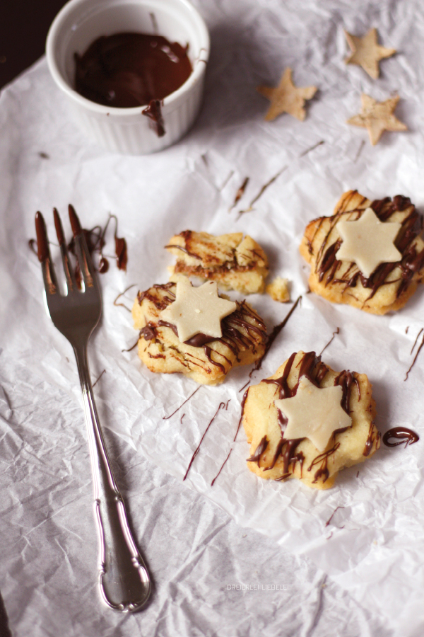 Dreierlei Liebelei: Marzipan-Nougat-Plätzchen