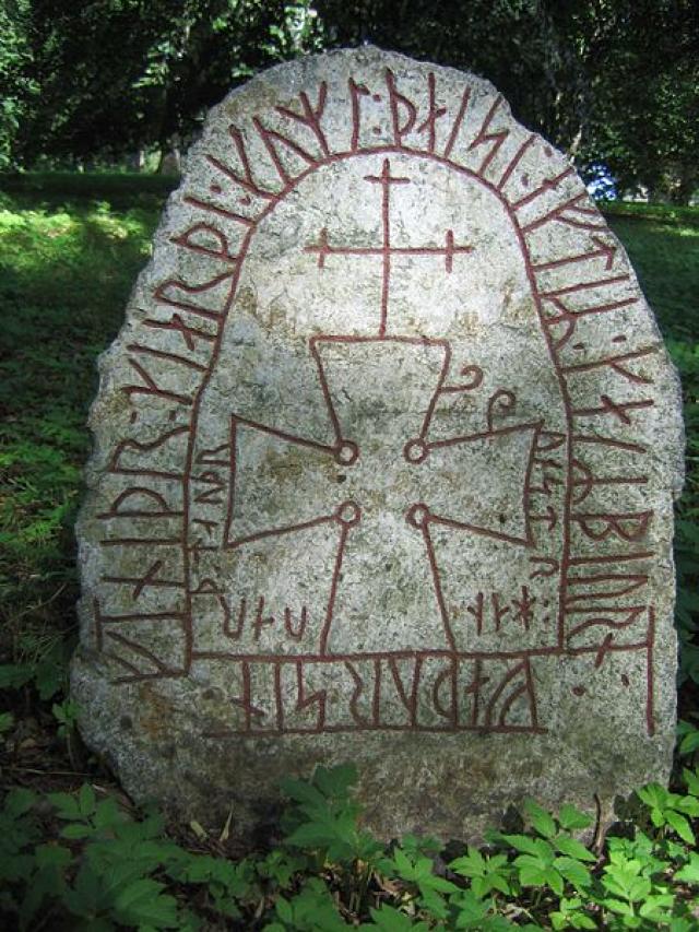 La Bruja Itzel Runas Origenes rune-stones
