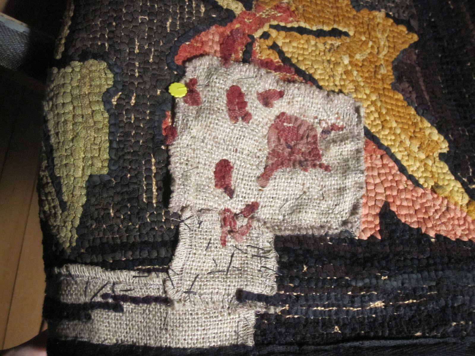 REPAIRING OLD ANTIQUE HOOKED RUGS