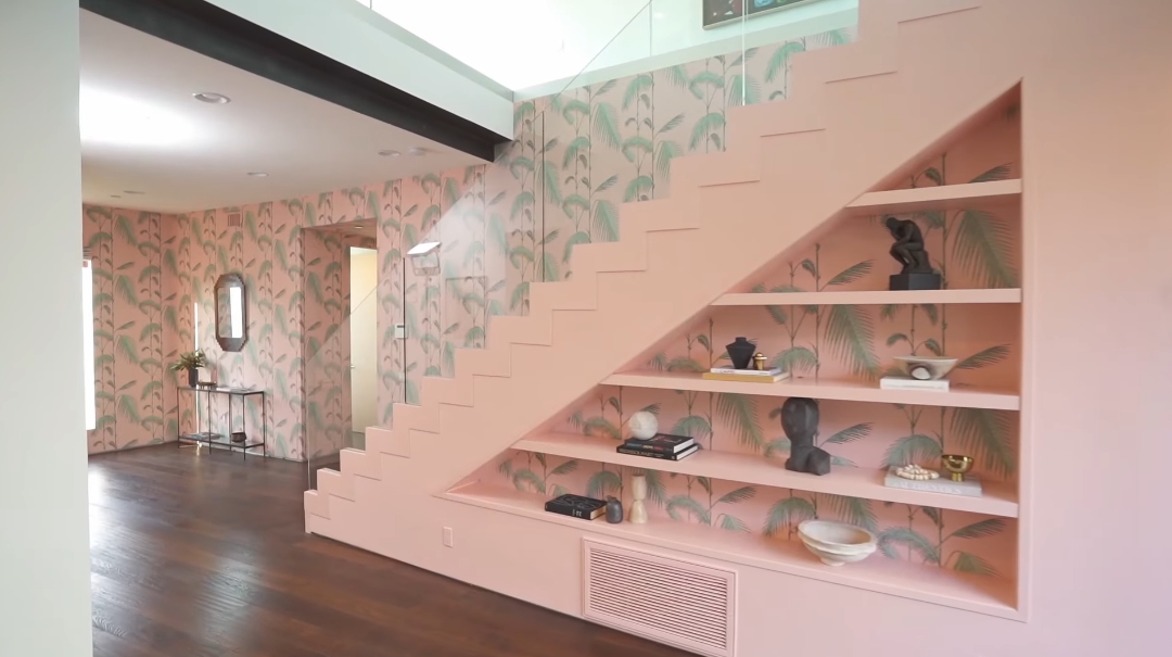 41 Interior Design Photos vs. 720 Indiana Ave, Venice, CA Luxury Home Tour