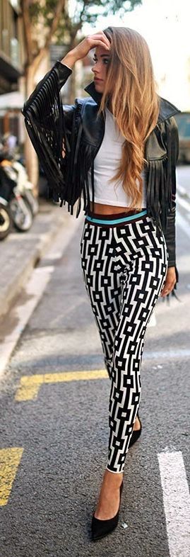 Street style | White crop top, black leather jacket, patterned skinnies ...