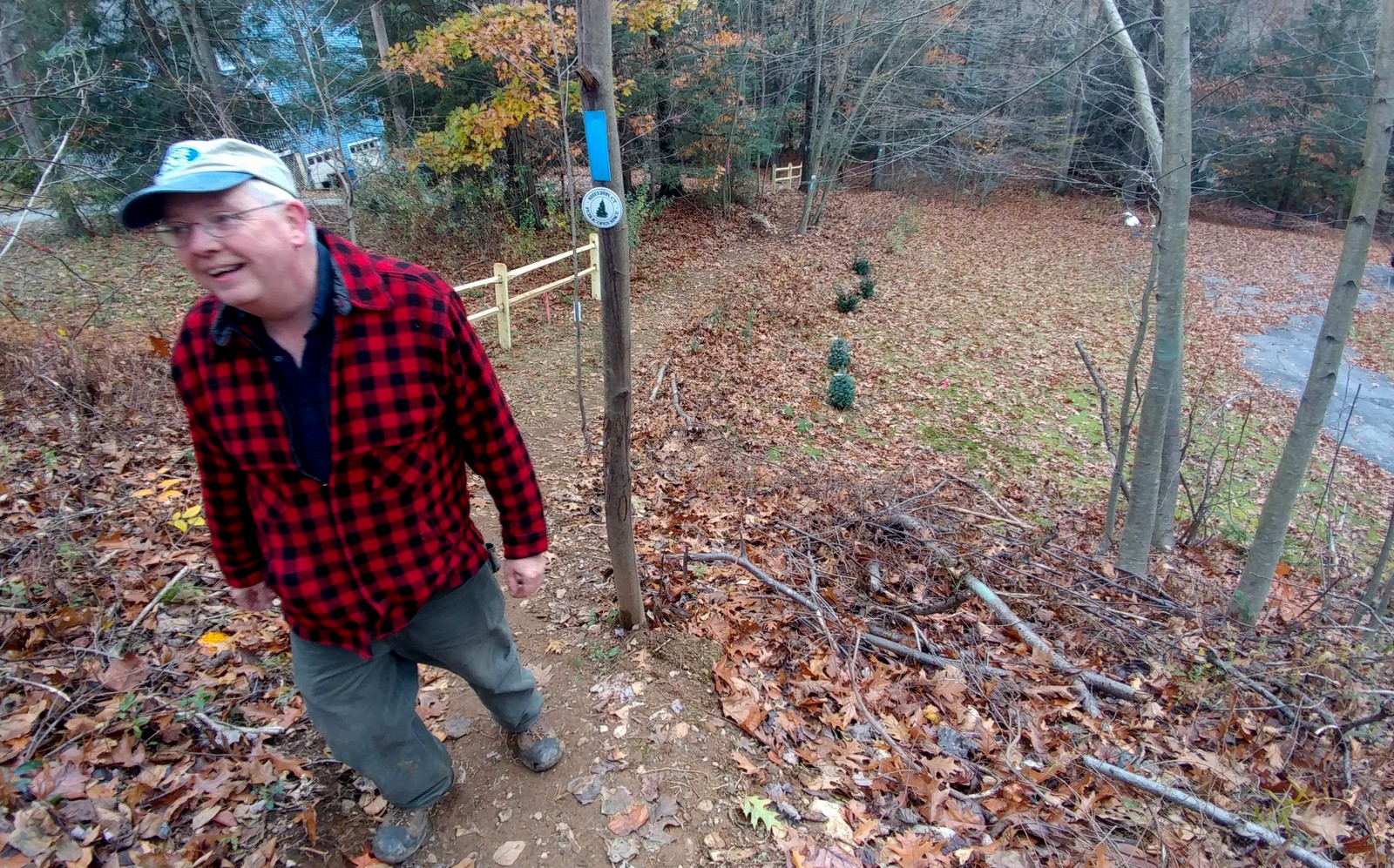 Shelton Trails Committee Paugussett Work Party Thoreau Drive