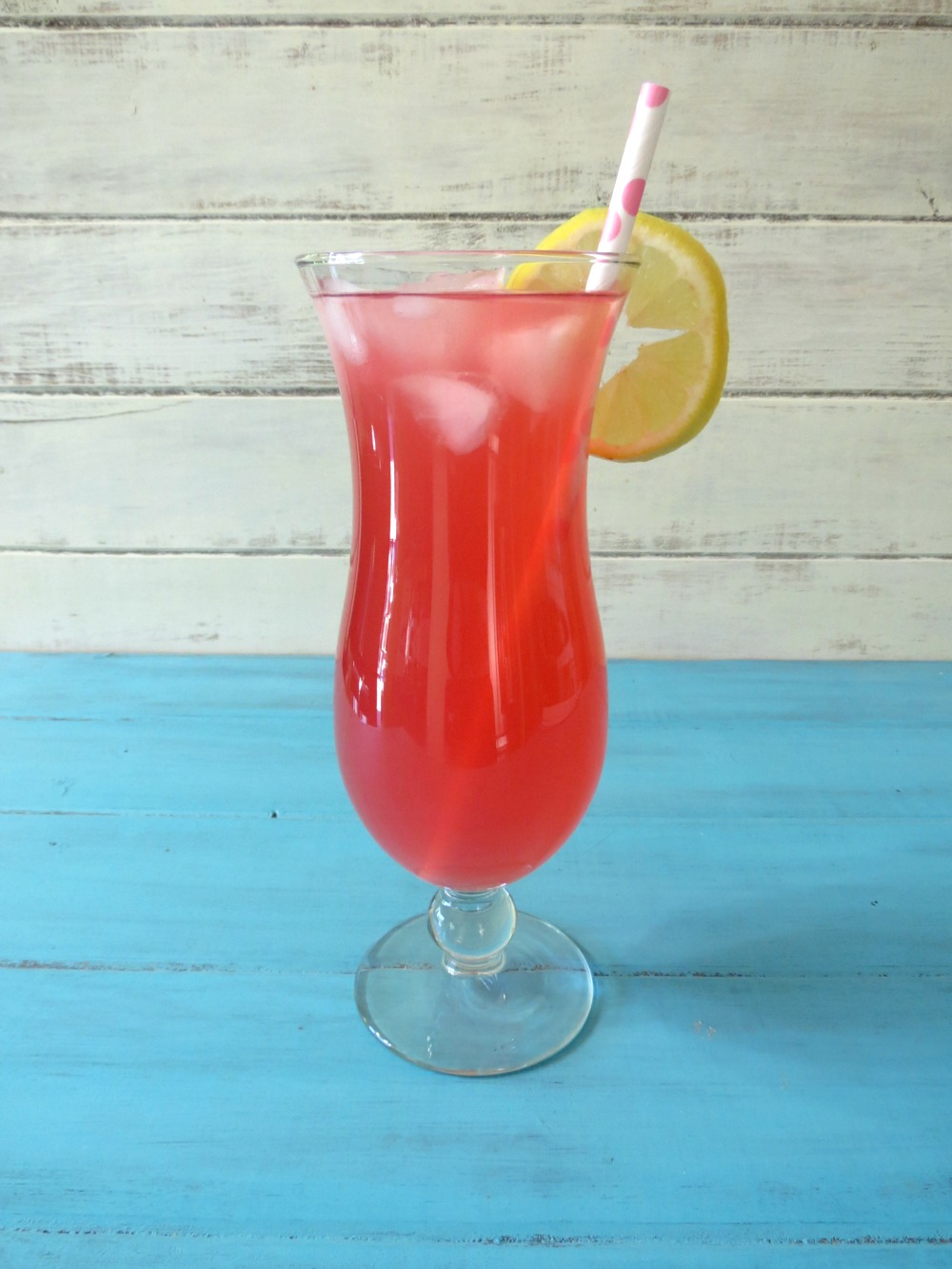 Delightful Nourishment: Refreshing Pink Lemonade